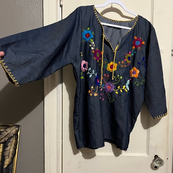 Tops - Mexican hand embroidered top